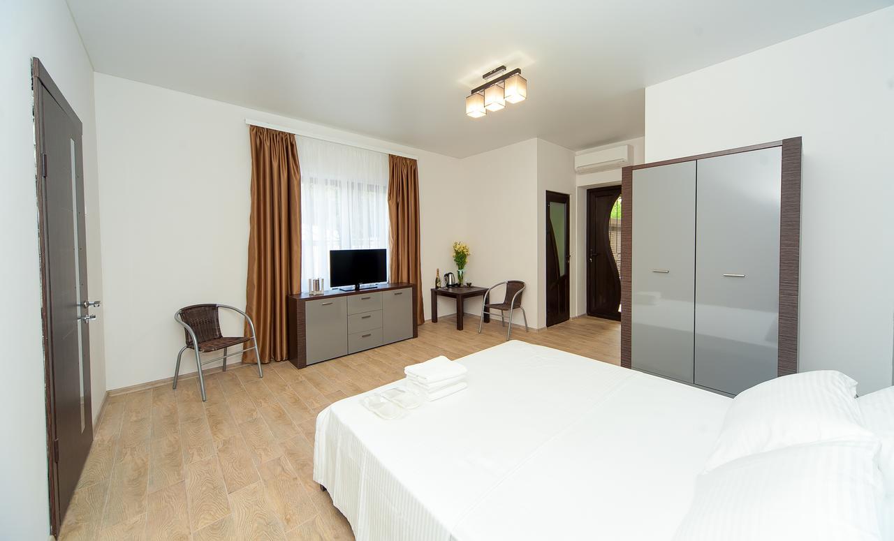 Hotel Fusion Odessa Ngoại thất bức ảnh
