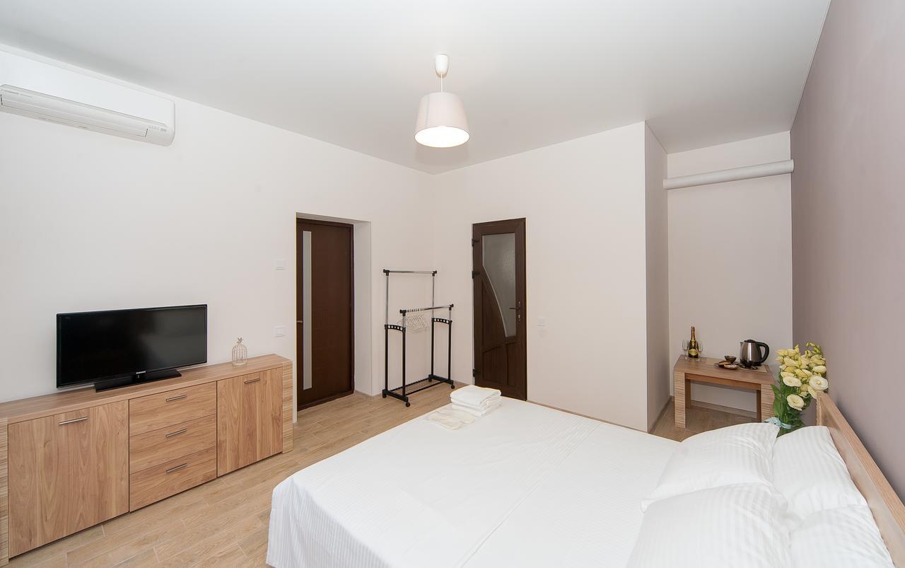 Hotel Fusion Odessa Ngoại thất bức ảnh