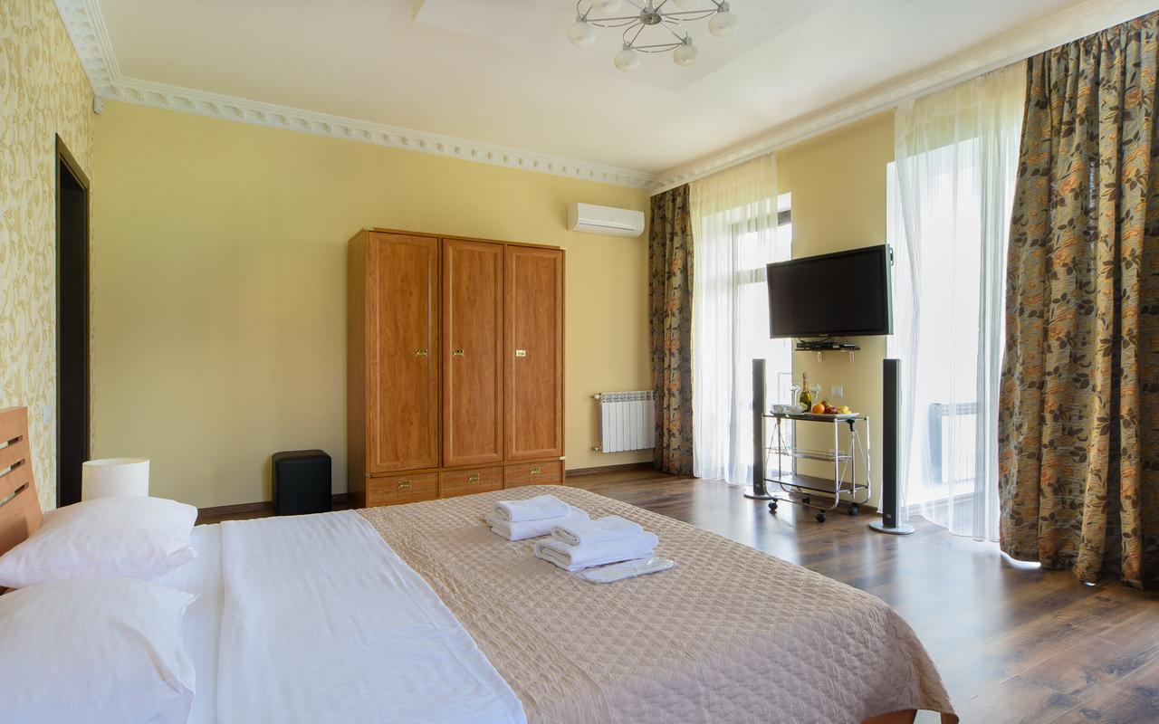 Hotel Fusion Odessa Ngoại thất bức ảnh