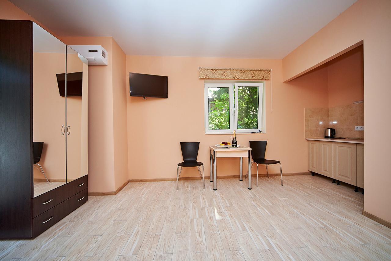 Hotel Fusion Odessa Ngoại thất bức ảnh